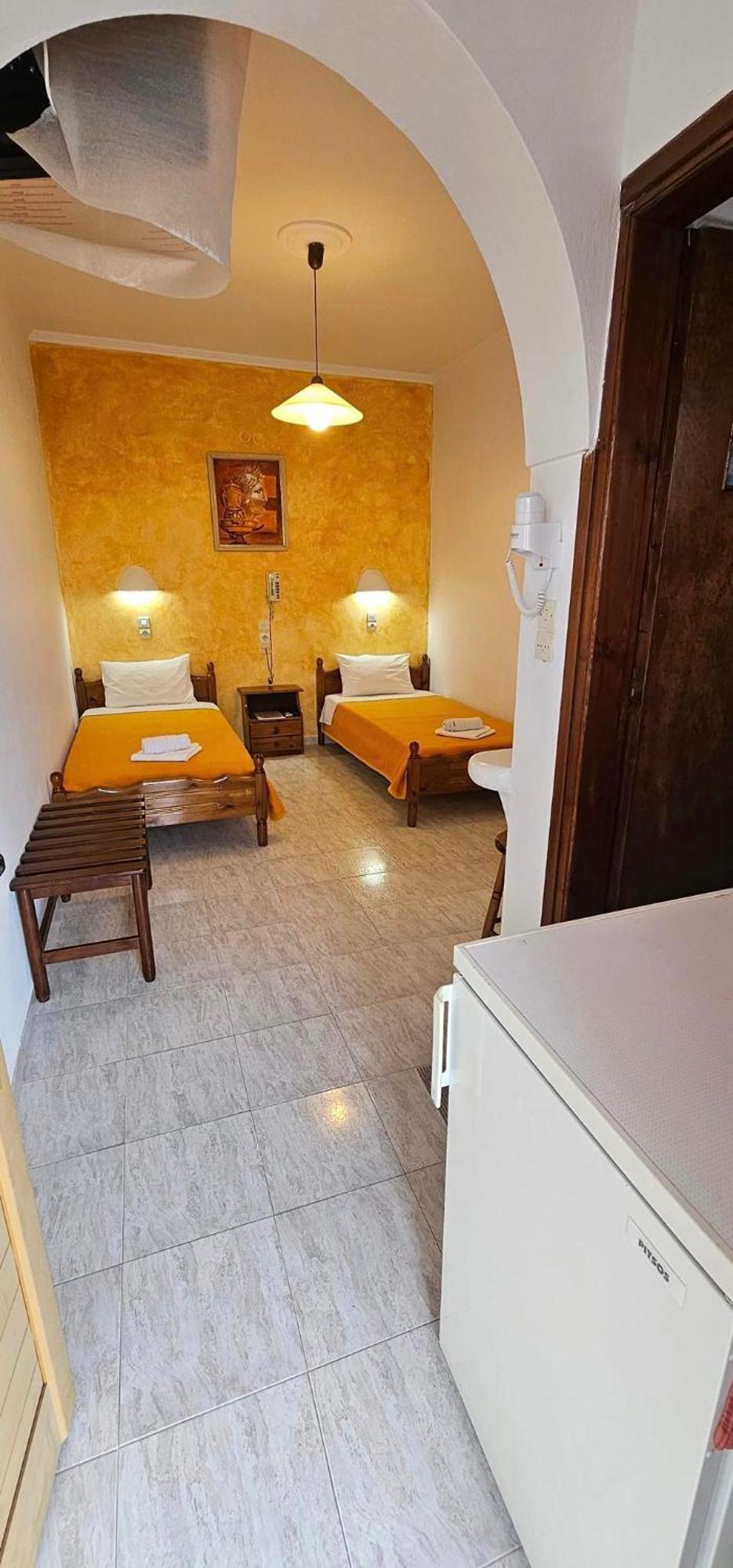 Hotel Palladion Karterados  Buitenkant foto